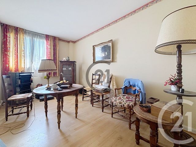Appartement à vendre - 4 pièces - 82.12 m2 - AVON - 77 - ILE-DE-FRANCE - Century 21 Agence Babut