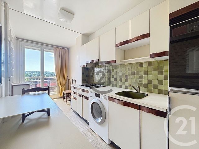 Appartement à vendre - 4 pièces - 82.12 m2 - AVON - 77 - ILE-DE-FRANCE - Century 21 Agence Babut