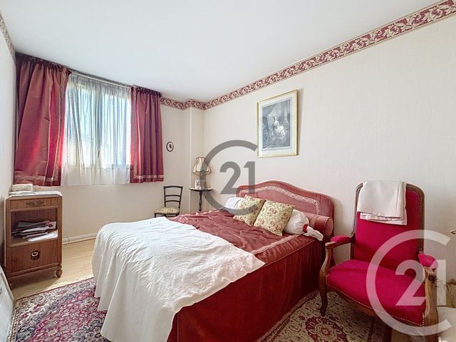 Appartement à vendre - 4 pièces - 82.12 m2 - AVON - 77 - ILE-DE-FRANCE - Century 21 Agence Babut