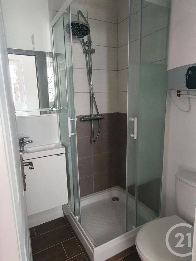 Appartement à louer - 2 pièces - 30.16 m2 - AVON - 77 - ILE-DE-FRANCE - Century 21 Agence Babut