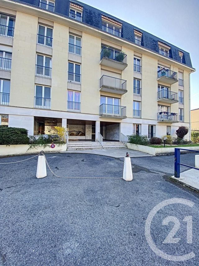 Appartement Studio à louer - 1 pièce - 31.72 m2 - FONTAINEBLEAU - 77 - ILE-DE-FRANCE - Century 21 Agence Babut