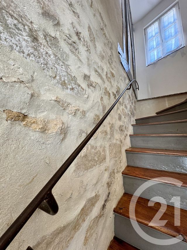 Appartement à vendre - 3 pièces - 66.0 m2 - FONTAINEBLEAU - 77 - ILE-DE-FRANCE - Century 21 Agence Babut