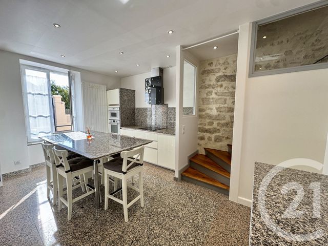 Appartement à vendre - 3 pièces - 66.0 m2 - FONTAINEBLEAU - 77 - ILE-DE-FRANCE - Century 21 Agence Babut