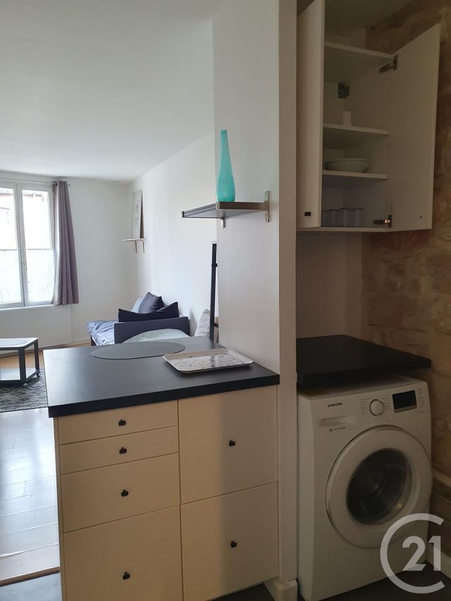 Appartement Studio à louer - 1 pièce - 28.4 m2 - AVON - 77 - ILE-DE-FRANCE - Century 21 Agence Babut