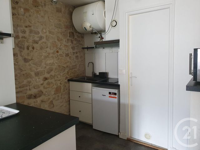 Appartement Studio à louer - 1 pièce - 28.4 m2 - AVON - 77 - ILE-DE-FRANCE - Century 21 Agence Babut