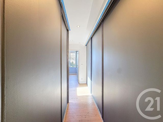 maison à vendre - 11 pièces - 257.51 m2 - FONTAINEBLEAU - 77 - ILE-DE-FRANCE - Century 21 Agence Babut