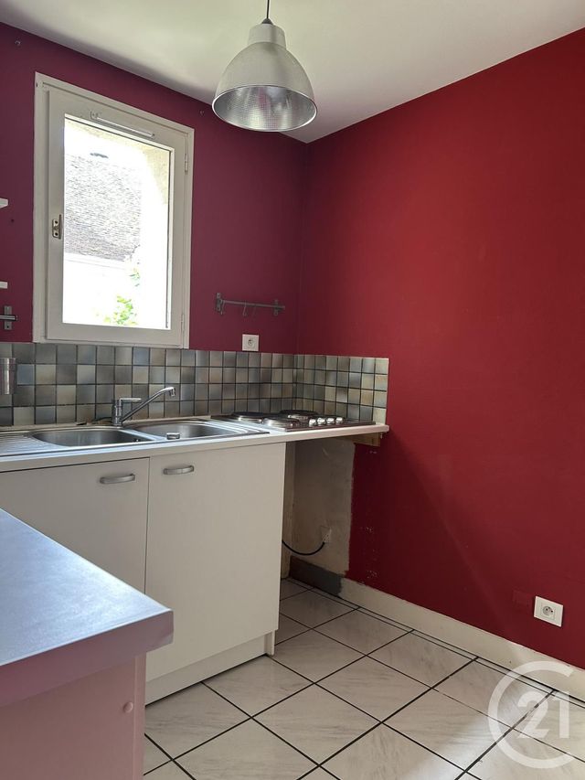 Appartement à louer - 2 pièces - 36.44 m2 - FONTAINEBLEAU - 77 - ILE-DE-FRANCE - Century 21 Agence Babut