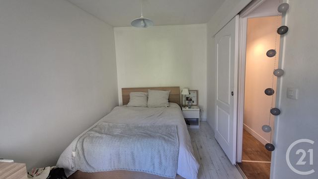 Appartement 2 pièces à louer - 2 pièces - 36.44 m2 - FONTAINEBLEAU - 77 - ILE-DE-FRANCE - Century 21 Agence Babut