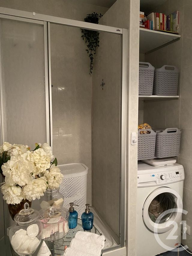 Appartement Studio à louer - 1 pièce - 31.41 m2 - FONTAINEBLEAU - 77 - ILE-DE-FRANCE - Century 21 Agence Babut