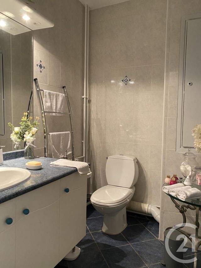 Appartement Studio à louer - 1 pièce - 31.41 m2 - FONTAINEBLEAU - 77 - ILE-DE-FRANCE - Century 21 Agence Babut