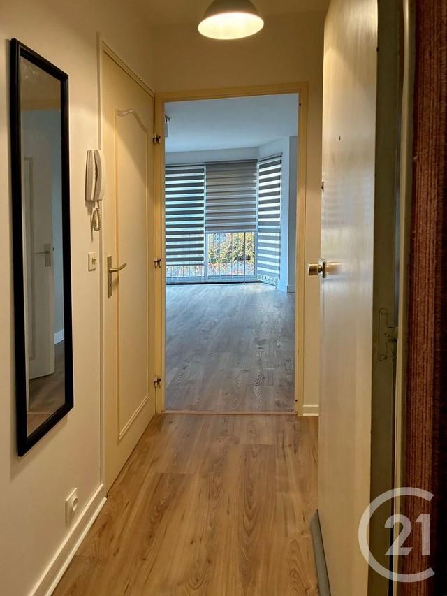 Appartement à louer - 2 pièces - 45.13 m2 - AVON - 77 - ILE-DE-FRANCE - Century 21 Agence Babut