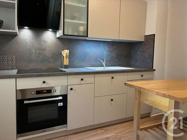 Appartement à louer - 2 pièces - 45.13 m2 - AVON - 77 - ILE-DE-FRANCE - Century 21 Agence Babut