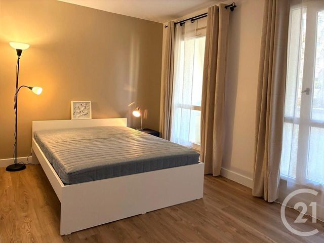 Appartement à louer - 2 pièces - 45.13 m2 - AVON - 77 - ILE-DE-FRANCE - Century 21 Agence Babut