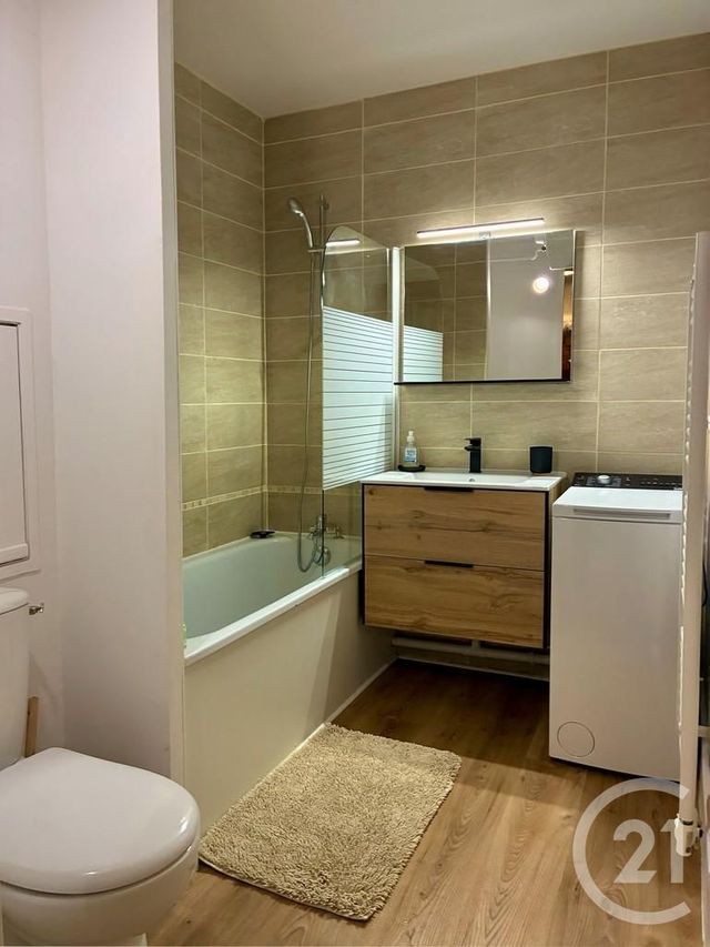 Appartement à louer - 2 pièces - 45.13 m2 - AVON - 77 - ILE-DE-FRANCE - Century 21 Agence Babut