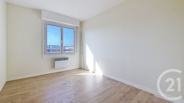 Appartement 3 pièces à louer - 3 pièces - 67.63 m2 - AVON - 77 - ILE-DE-FRANCE - Century 21 Agence Babut