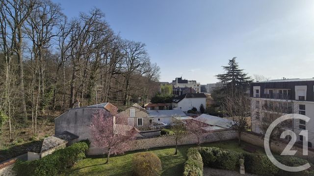 Appartement à louer - 2 pièces - 51.37 m2 - FONTAINEBLEAU - 77 - ILE-DE-FRANCE - Century 21 Agence Babut