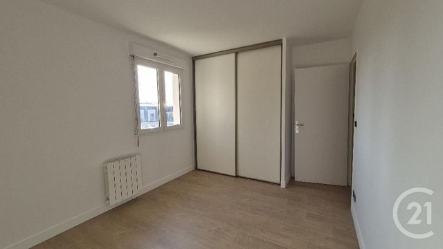 Appartement à louer - 2 pièces - 51.37 m2 - FONTAINEBLEAU - 77 - ILE-DE-FRANCE - Century 21 Agence Babut