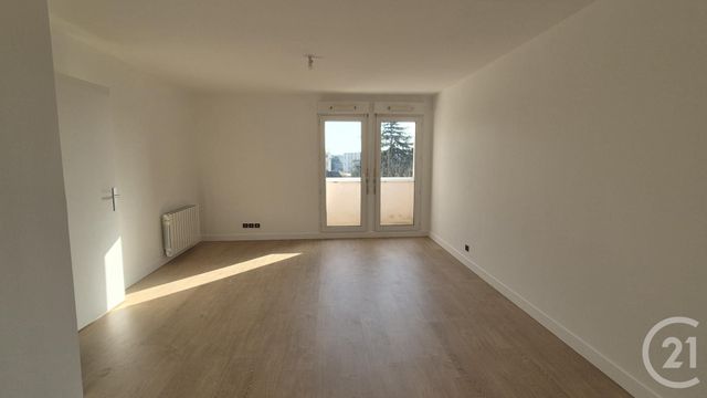Appartement à louer - 2 pièces - 51.37 m2 - FONTAINEBLEAU - 77 - ILE-DE-FRANCE - Century 21 Agence Babut