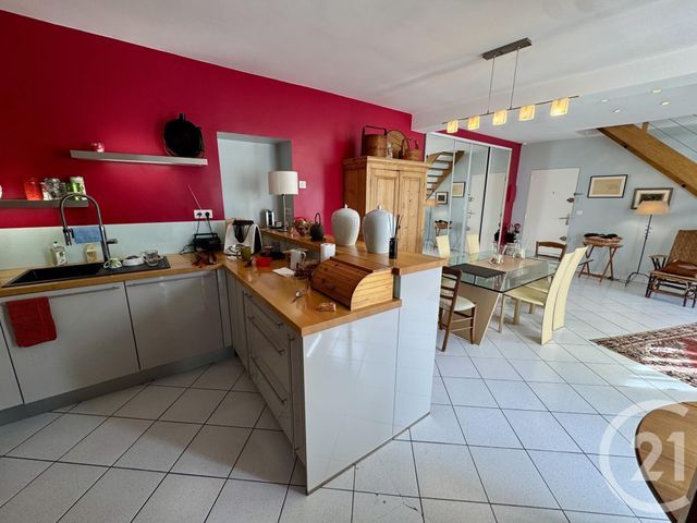 Appartement Duplex à vendre - 8 pièces - 184.0 m2 - FONTAINEBLEAU - 77 - ILE-DE-FRANCE - Century 21 Agence Babut