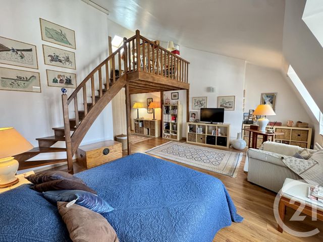 Appartement Duplex à vendre - 8 pièces - 184.0 m2 - FONTAINEBLEAU - 77 - ILE-DE-FRANCE - Century 21 Agence Babut
