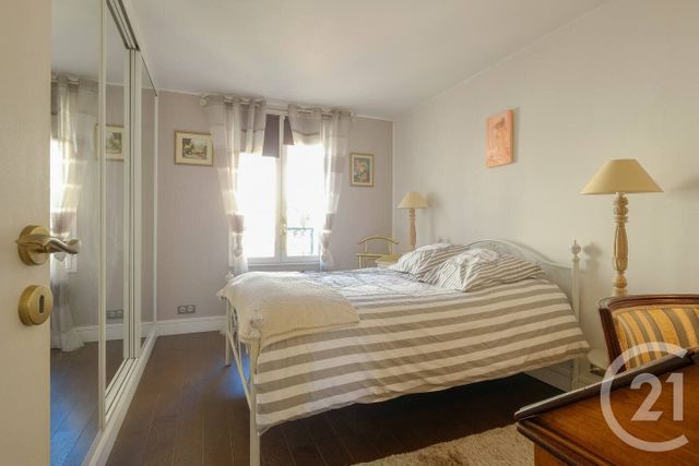 Appartement F5 à louer - 5 pièces - 112.29 m2 - FONTAINEBLEAU - 77 - ILE-DE-FRANCE - Century 21 Agence Babut