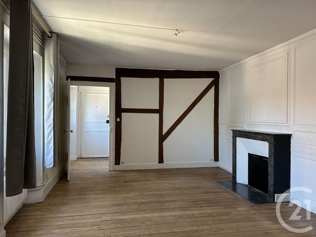 Appartement à louer - 2 pièces - 37.22 m2 - FONTAINEBLEAU - 77 - ILE-DE-FRANCE - Century 21 Agence Babut