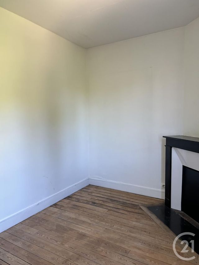 Appartement à louer - 2 pièces - 37.22 m2 - FONTAINEBLEAU - 77 - ILE-DE-FRANCE - Century 21 Agence Babut