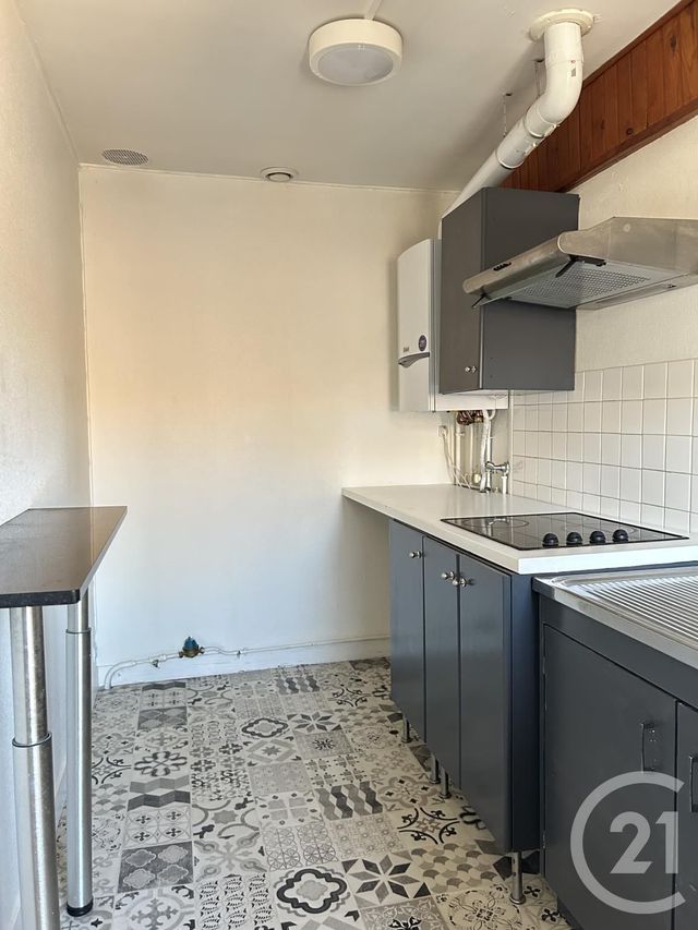 Appartement à louer - 2 pièces - 37.22 m2 - FONTAINEBLEAU - 77 - ILE-DE-FRANCE - Century 21 Agence Babut