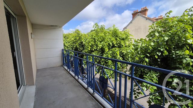 Appartement Studio à louer - 1 pièce - 27.02 m2 - AVON - 77 - ILE-DE-FRANCE - Century 21 Agence Babut