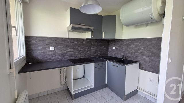 Appartement Studio à louer - 1 pièce - 27.02 m2 - AVON - 77 - ILE-DE-FRANCE - Century 21 Agence Babut