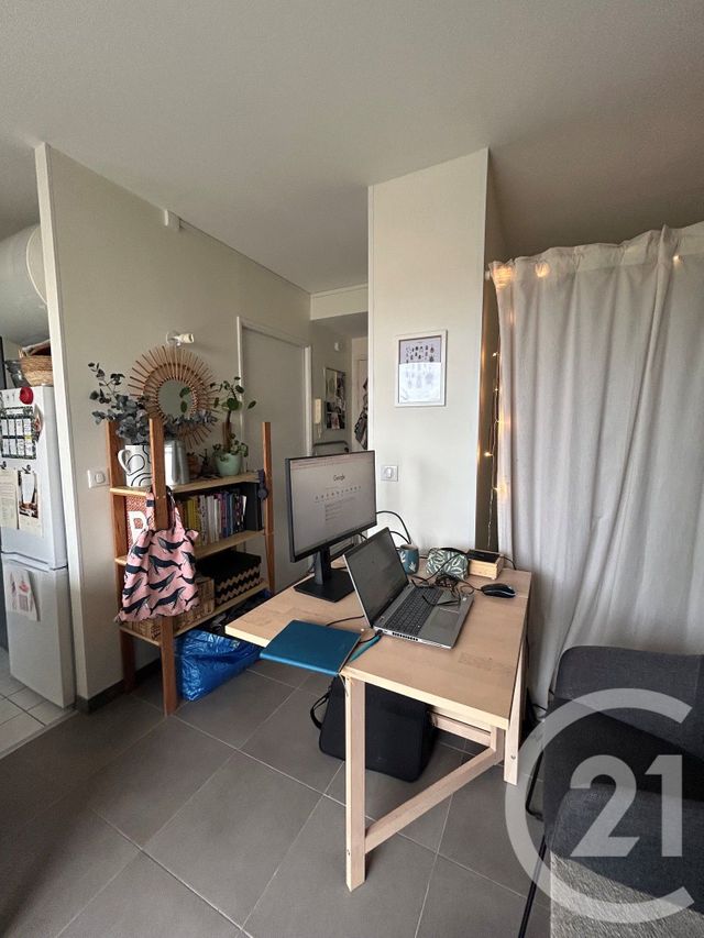 Appartement Studio à louer - 1 pièce - 27.02 m2 - AVON - 77 - ILE-DE-FRANCE - Century 21 Agence Babut