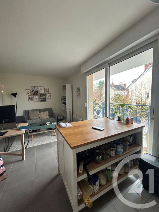 Appartement Studio à louer - 1 pièce - 27.02 m2 - AVON - 77 - ILE-DE-FRANCE - Century 21 Agence Babut