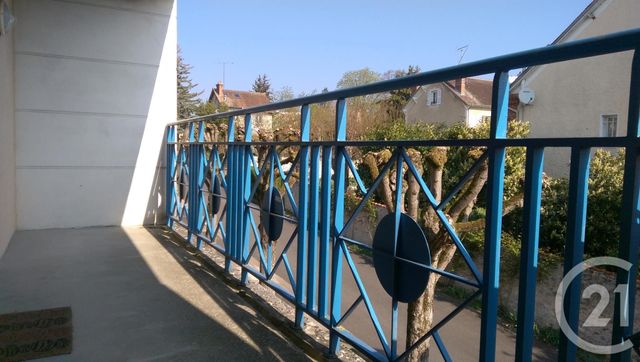 Appartement Studio à louer - 1 pièce - 27.02 m2 - AVON - 77 - ILE-DE-FRANCE - Century 21 Agence Babut