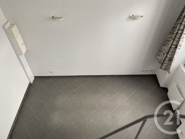 Appartement Studio à louer - 1 pièce - 16.01 m2 - FONTAINEBLEAU - 77 - ILE-DE-FRANCE - Century 21 Agence Babut