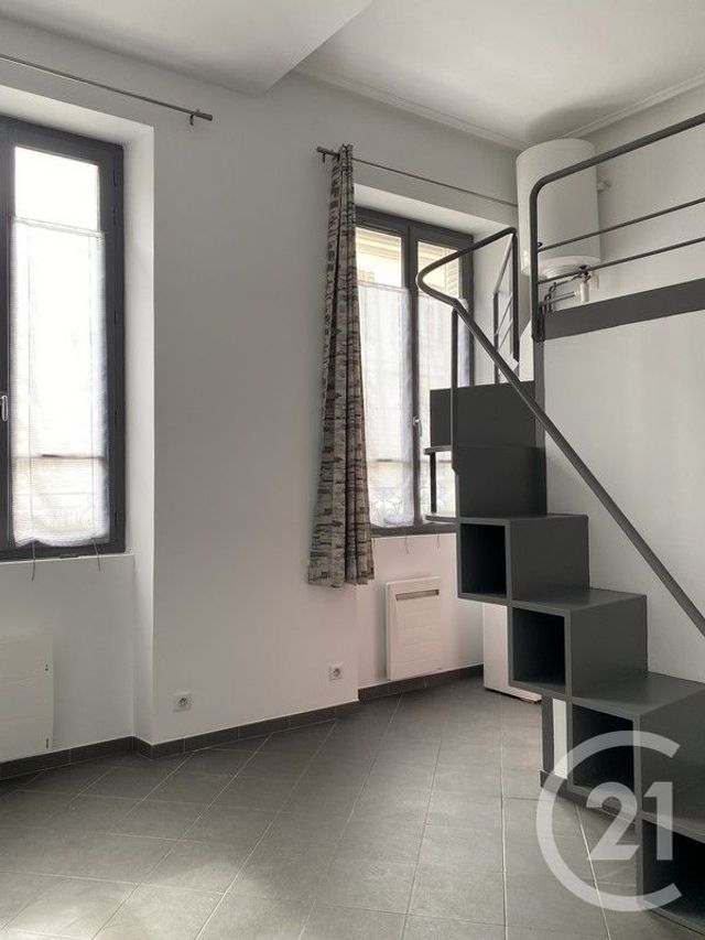Appartement Studio à louer - 1 pièce - 16.01 m2 - FONTAINEBLEAU - 77 - ILE-DE-FRANCE - Century 21 Agence Babut