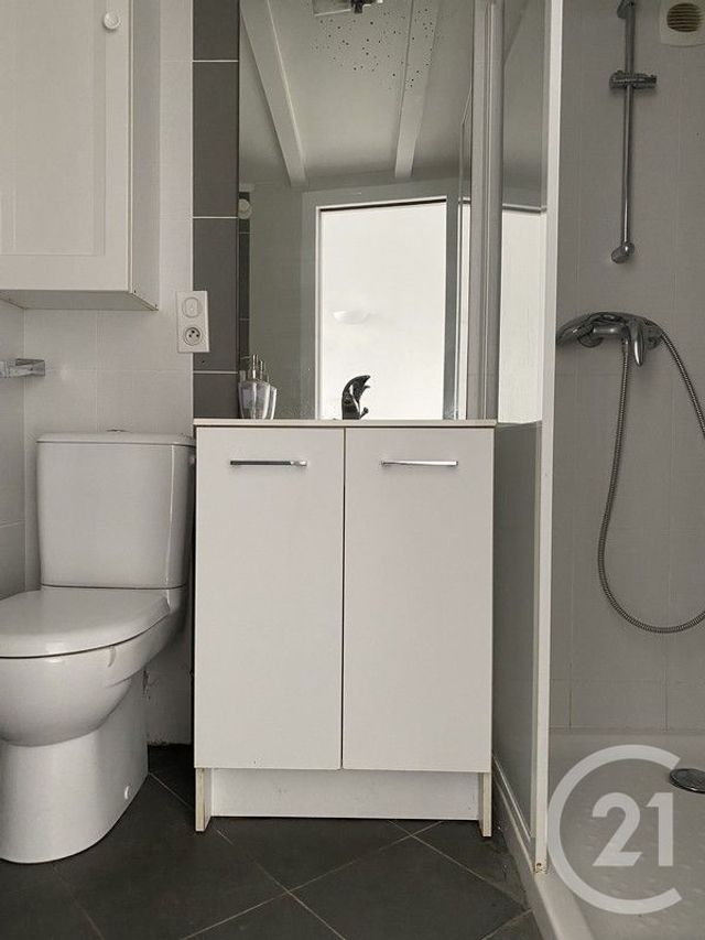 Appartement Studio à louer - 1 pièce - 16.01 m2 - FONTAINEBLEAU - 77 - ILE-DE-FRANCE - Century 21 Agence Babut