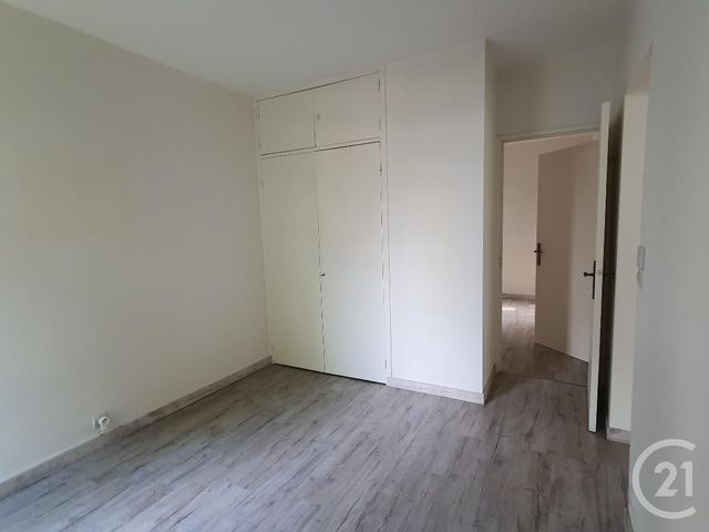 Appartement à louer - 3 pièces - 59.3 m2 - AVON - 77 - ILE-DE-FRANCE - Century 21 Agence Babut