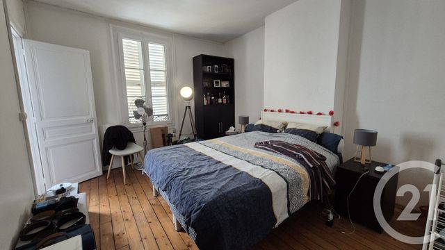 Appartement à louer - 3 pièces - 54.39 m2 - FONTAINEBLEAU - 77 - ILE-DE-FRANCE - Century 21 Agence Babut