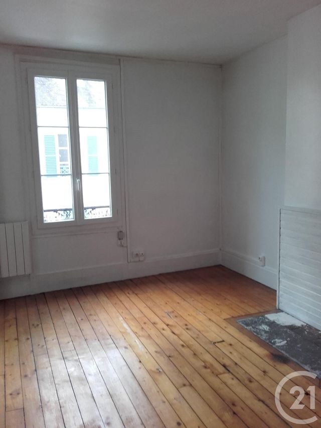 Appartement à louer - 3 pièces - 54.39 m2 - FONTAINEBLEAU - 77 - ILE-DE-FRANCE - Century 21 Agence Babut