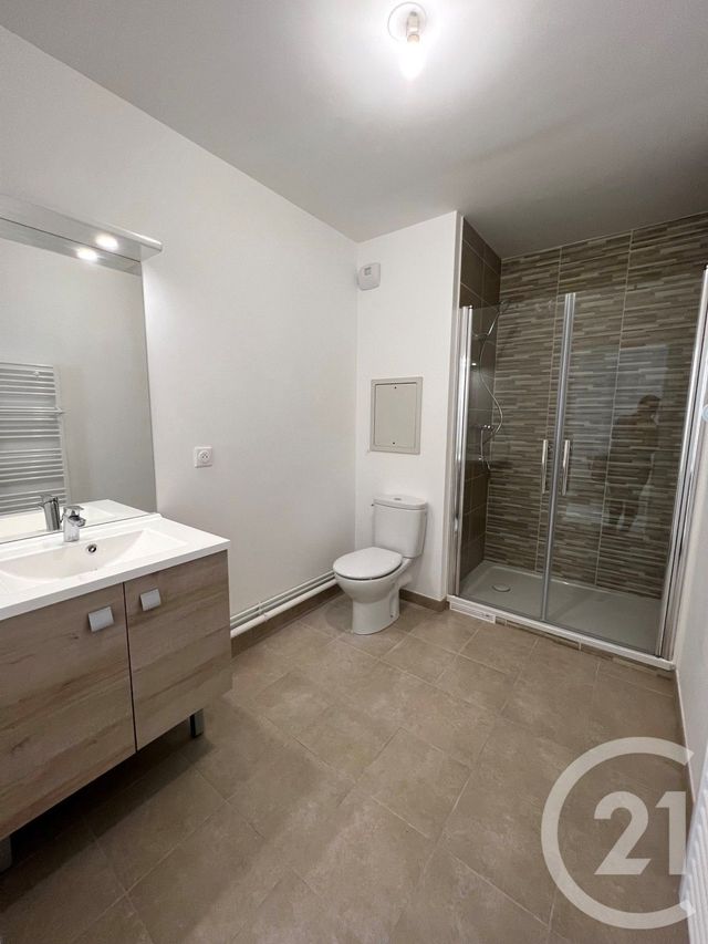Appartement F2 à louer - 2 pièces - 41.1 m2 - FONTAINEBLEAU - 77 - ILE-DE-FRANCE - Century 21 Agence Babut