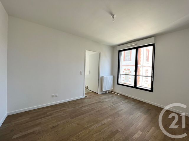 Appartement F2 à louer - 2 pièces - 41.1 m2 - FONTAINEBLEAU - 77 - ILE-DE-FRANCE - Century 21 Agence Babut