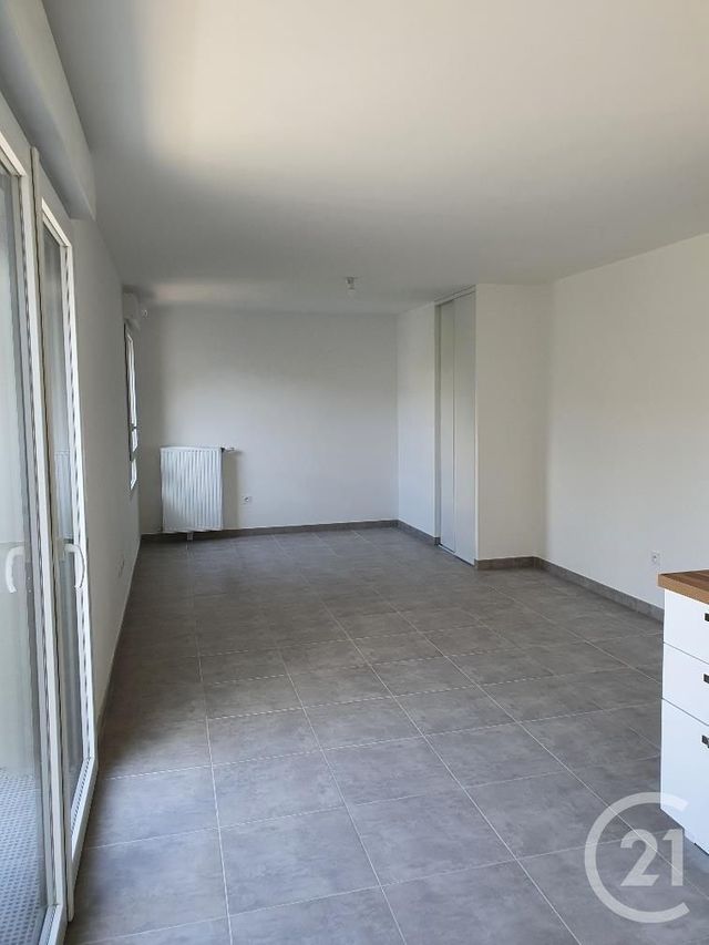 Appartement F1 à louer - 1 pièce - 33.2 m2 - AVON - 77 - ILE-DE-FRANCE - Century 21 Agence Babut