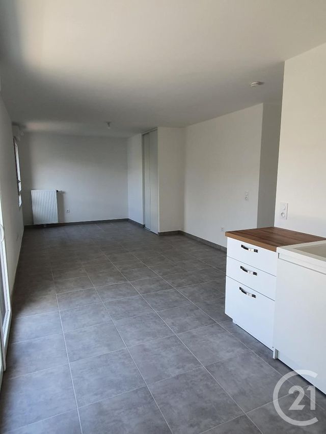 Appartement F1 à louer - 1 pièce - 33.2 m2 - AVON - 77 - ILE-DE-FRANCE - Century 21 Agence Babut