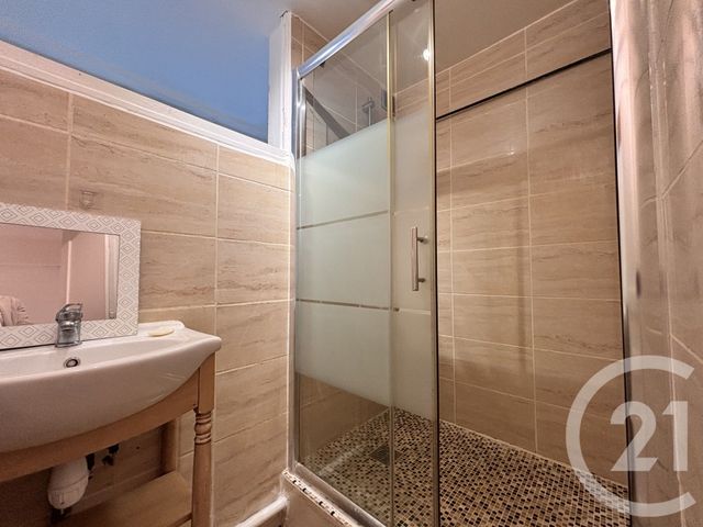Appartement 4 pièces à vendre - 4 pièces - 58.39 m2 - AVON - 77 - ILE-DE-FRANCE - Century 21 Agence Babut