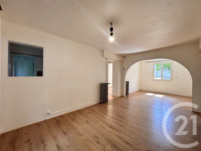 Appartement 4 pièces à vendre - 4 pièces - 58.39 m2 - AVON - 77 - ILE-DE-FRANCE - Century 21 Agence Babut