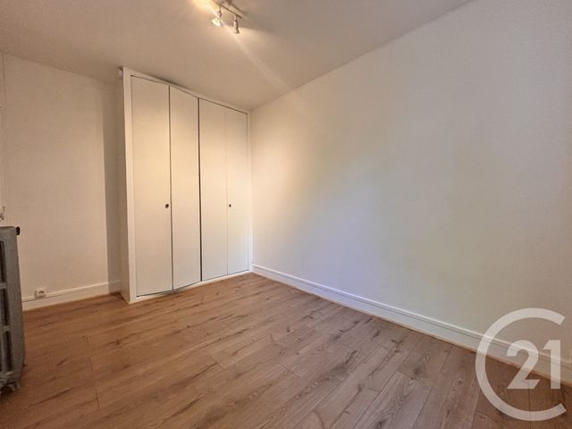 Appartement 4 pièces à vendre - 4 pièces - 58.39 m2 - AVON - 77 - ILE-DE-FRANCE - Century 21 Agence Babut