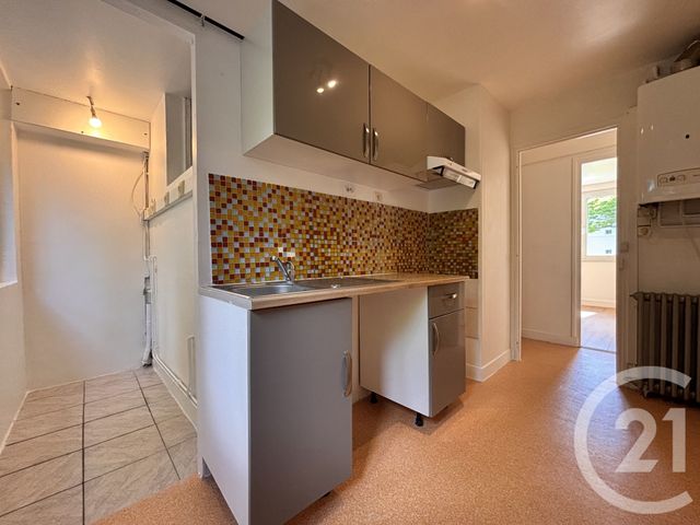 Appartement 4 pièces à vendre - 4 pièces - 58.39 m2 - AVON - 77 - ILE-DE-FRANCE - Century 21 Agence Babut