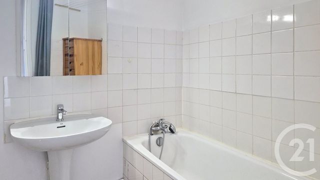 Appartement Studio à louer - 1 pièce - 28.09 m2 - MORET SUR LOING - 77 - ILE-DE-FRANCE - Century 21 Agence Babut