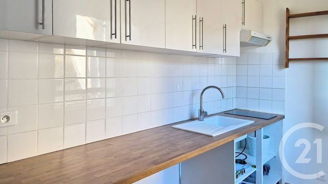 Appartement Studio à louer - 1 pièce - 28.09 m2 - MORET SUR LOING - 77 - ILE-DE-FRANCE - Century 21 Agence Babut