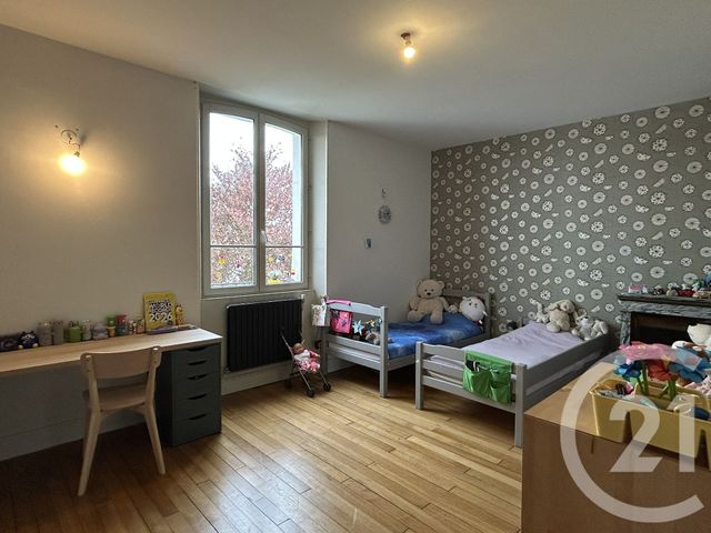 Appartement F6 à louer - 6 pièces - 125.78 m2 - FONTAINEBLEAU - 77 - ILE-DE-FRANCE - Century 21 Agence Babut